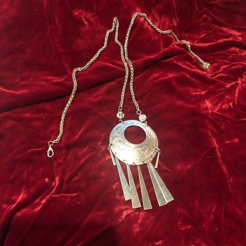 Neckless - Picture 3 of 3